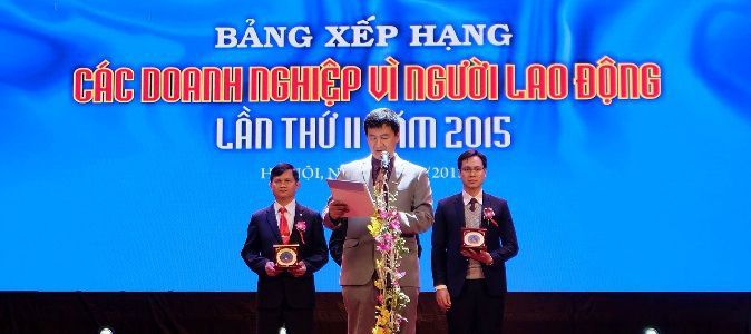 Nam Dược vinh dự nhận giải “Doanh nghiệp vì người lao động” năm 2015