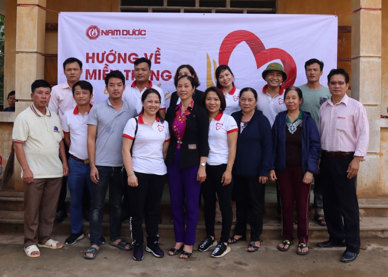 Hành trình thiện nguyện hướng về miền Trung của Nam Dược