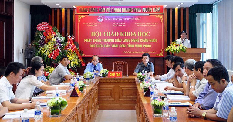 Nhãn hàng viên khớp Bách Xà Mới đồng hành cùng hội thảo khoa học phát triển sản phẩm thương hiệu làng nghề chăn nuôi rắn Vĩnh Sơn, Vĩnh Phúc