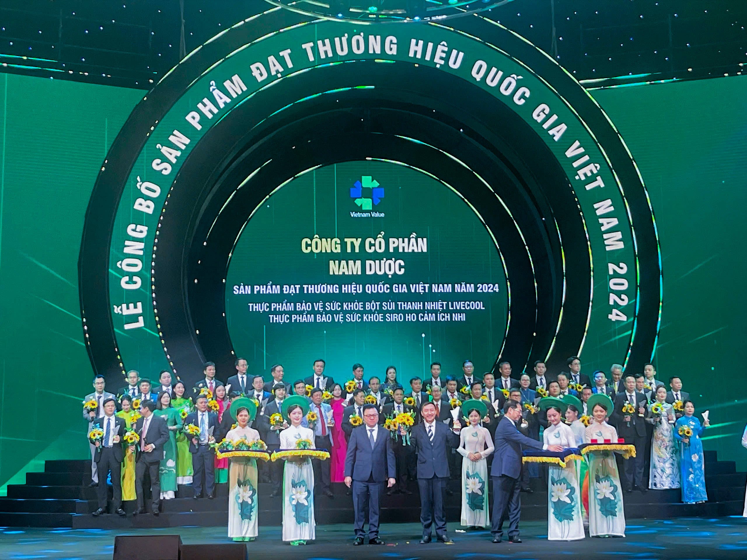 2 SẢN PHẨM NỔI BẬT CỦA NAM DƯỢC TIẾP TỤC ĐẠT THƯƠNG HIỆU QUỐC GIA VIỆT NAM NĂM 2024