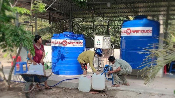 Nam Dược chung tay cùng bà con Bến Tre vượt hạn ngập mặn