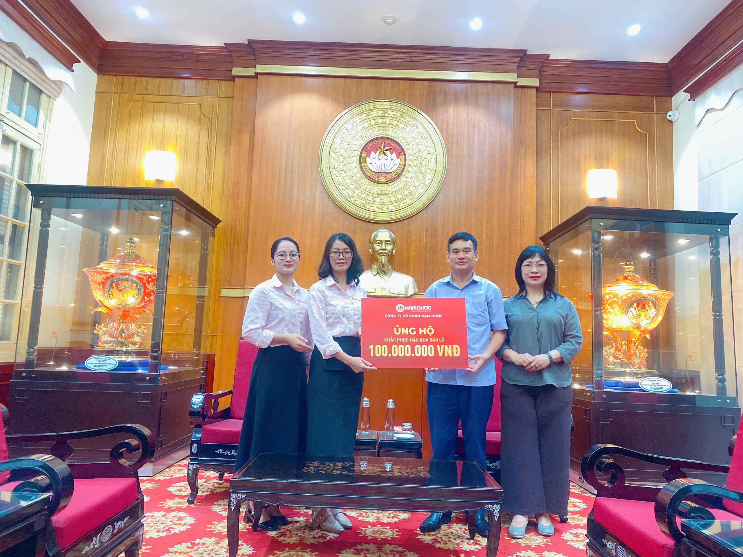 NAM DƯỢC CHIA SẺ KHÓ KHĂN VỚI ĐỒNG BÀO VÙNG LŨ