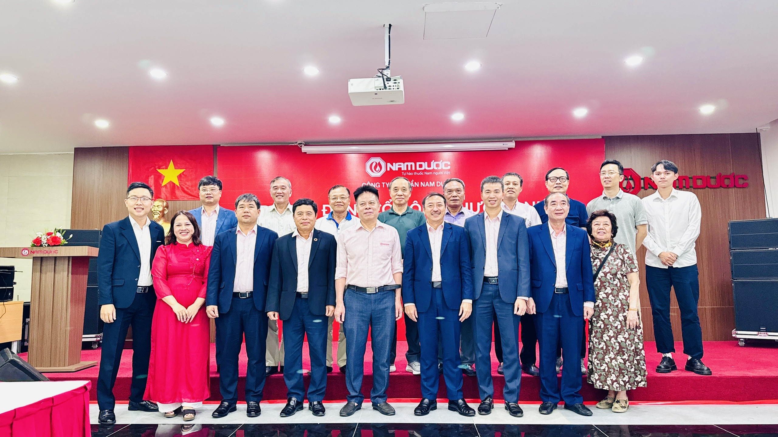 NAM DƯỢC TỔ CHỨC THÀNH CÔNG ĐẠI HỘI ĐỒNG CỔ ĐÔNG THƯỜNG NIÊN NĂM 2026